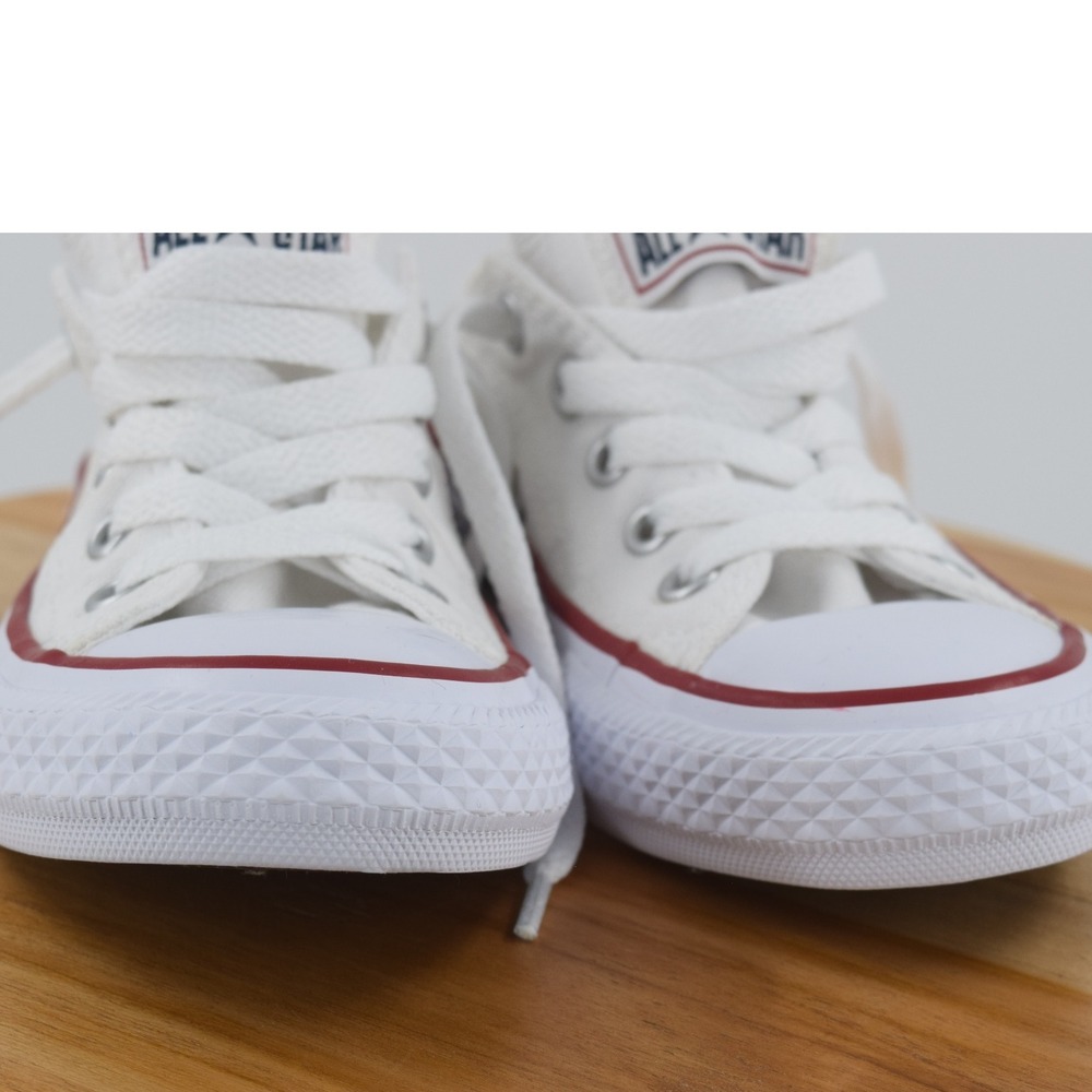 Converse All Star White Red Trim Youth‎ Sneakers Size 11 Canvas Shoes - Picture 3 of 9